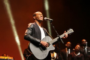 Jonathan McReynolds sings during the Israel Houghton tribute